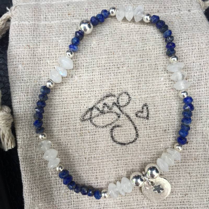 Dehnbares Perlenarmband Dehnbares Perlenarmband von JewelleryByEm