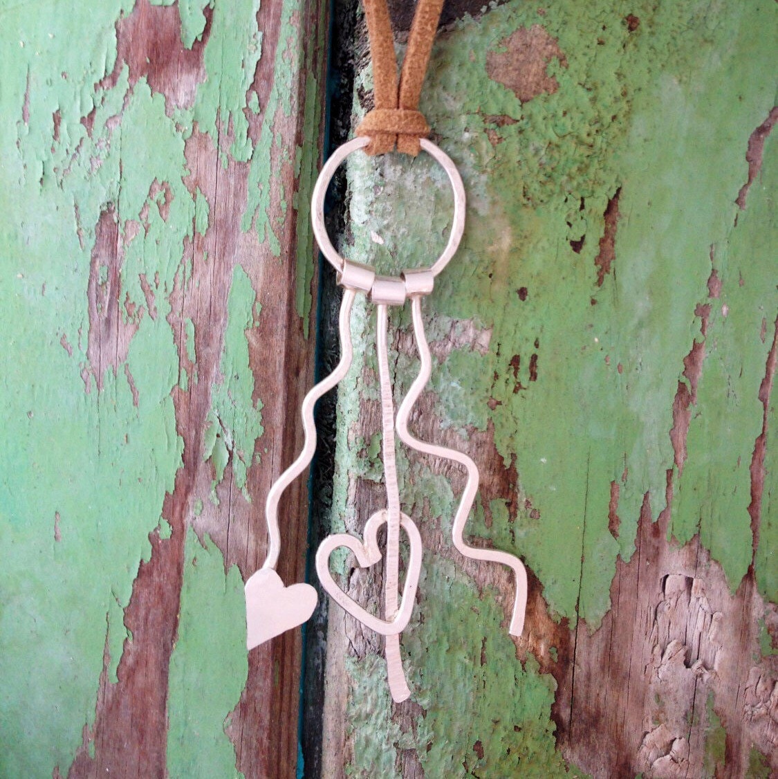 Silber Boho Herzen Halskette, Handgefertigt Aus Sterlingsilber. Sofort Versandfertig Silber Boho Herzen Halskette, Handgefertigt Aus Sterlingsilber. Sofort Versandfertig von JewelleryByEm