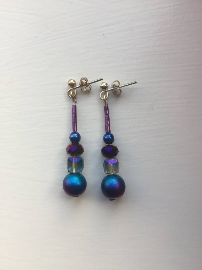 Blau/Lila Runde Perlen Und Würfel Rondell Ohrstecker Ohrringe, Uk Shop Blau/Lila Runde Perlen Und Würfel Rondell Ohrstecker Ohrringe, Uk Shop von JewelleryByJas