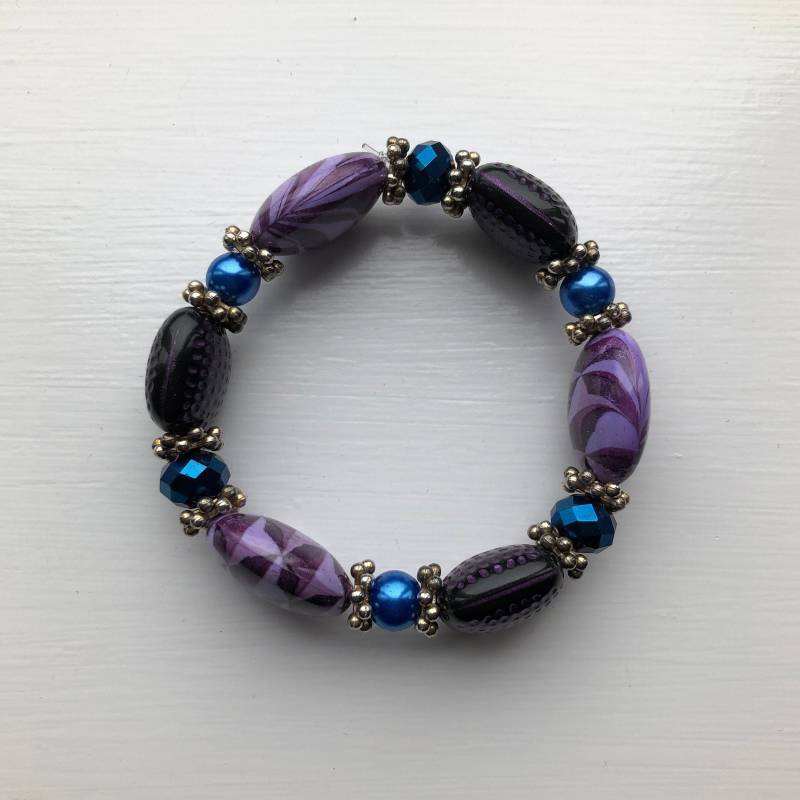 Lila Perlenarmband Mit Blauen Rondellen Und Glasperlen, Unikat, Uk Shop Lila Perlenarmband Mit Blauen Rondellen Und Glasperlen, Unikat, Uk Shop von JewelleryByJas