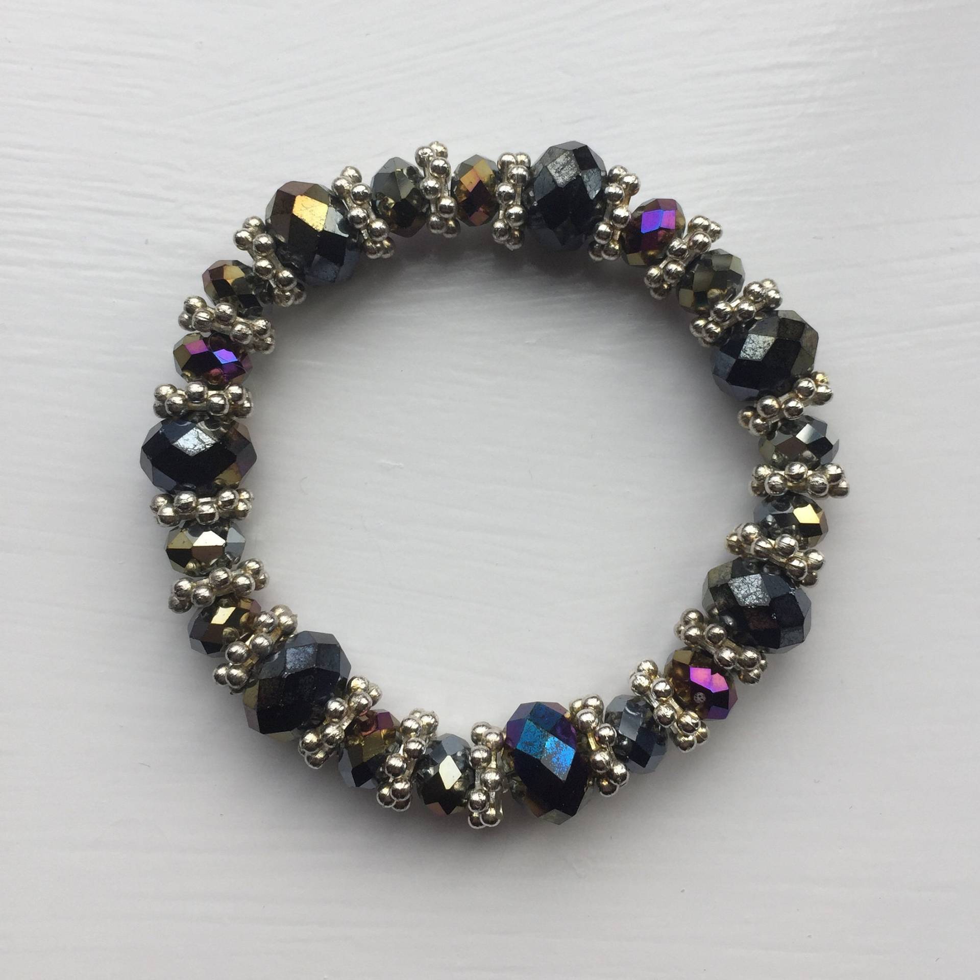 Mehrfarbige Rondelle Und Versilberte Daisy Spacer Perlenarmband, Unikatdesign, Magnetverschluss, Uk-Shop Mehrfarbige Rondelle Und Versilberte Daisy Spacer Perlenarmband, Unikatdesign, Magnetverschluss, Uk-Shop von JewelleryByJas