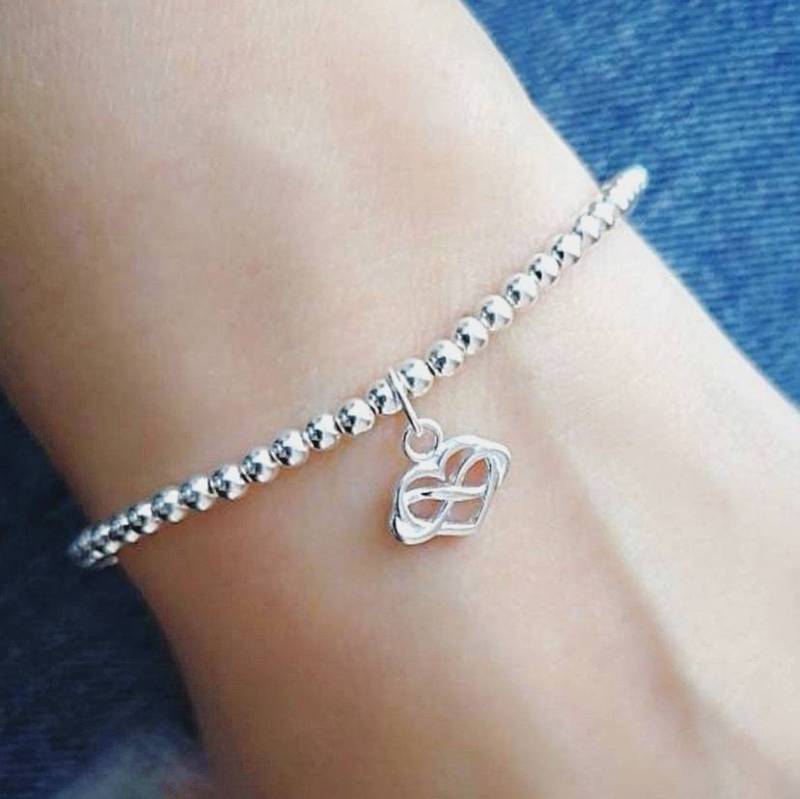 Sterling Silber Infinity Herz Perlen Stretch Armband von JewelleryByWithLove
