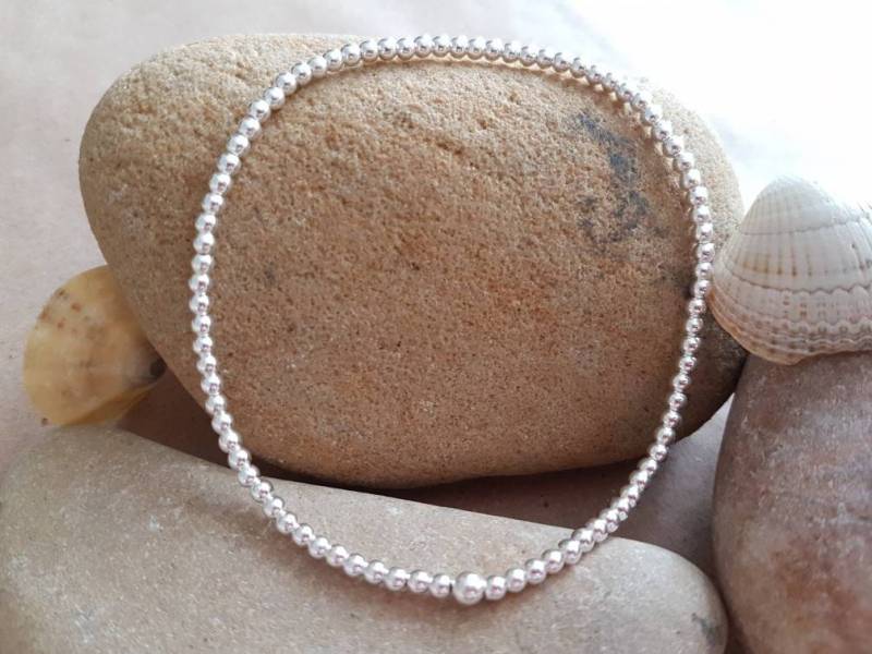 Sterling Silber Perlen Fußkettchen Einfaches Stretch Fußkettchen von JewelleryByWithLove