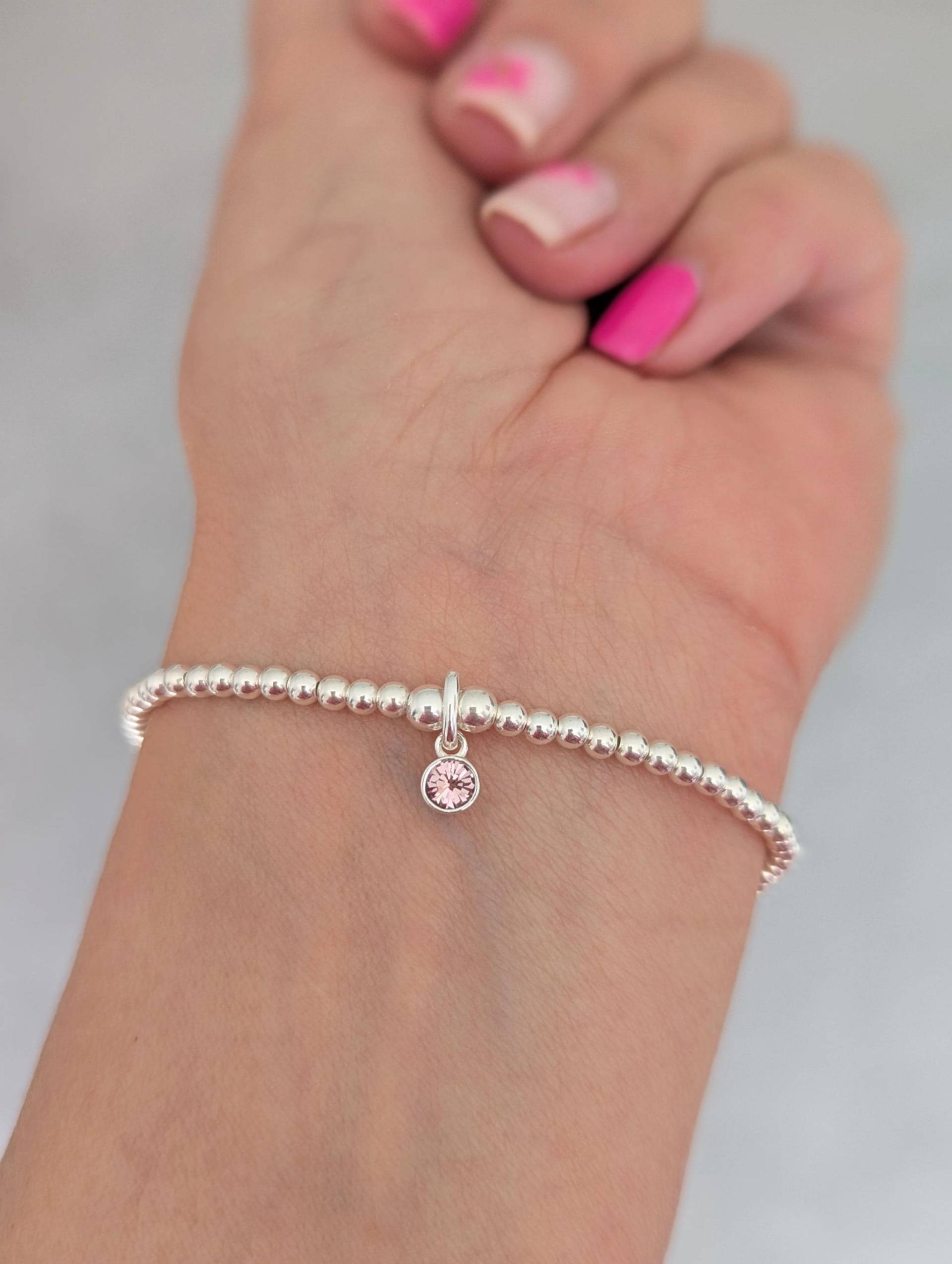 sterling Silber Juni Birthstone Armband 3 Mm Alexandrit Perlen Charm Armband von JewelleryByWithLove