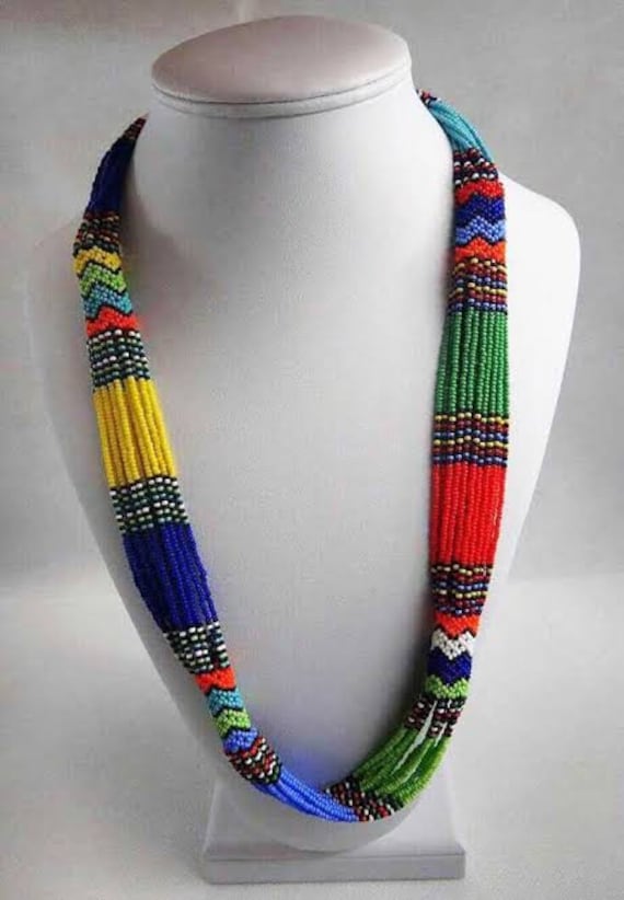 Afrikaner/Handgemachte Halskette Schön Elegant Bunt Kulturell Ethnisch Massai Schmuck Perlenkette Bettelkette Lange von JewelleryCoCreations