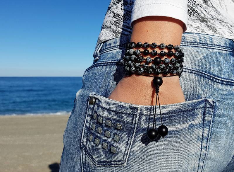 Obsidian Mala, Schwarz Onyx Matt, 108 Mala Armband, Graue Mens Perlen, Gebetsperlen, Boho Halskette, Geknotet Obsidian Mala, Schwarz Onyx Matt, 108 Mala Armband, Graue Mens Perlen, Gebetsperlen, Boho Halskette, Geknotet von JewelleryNM