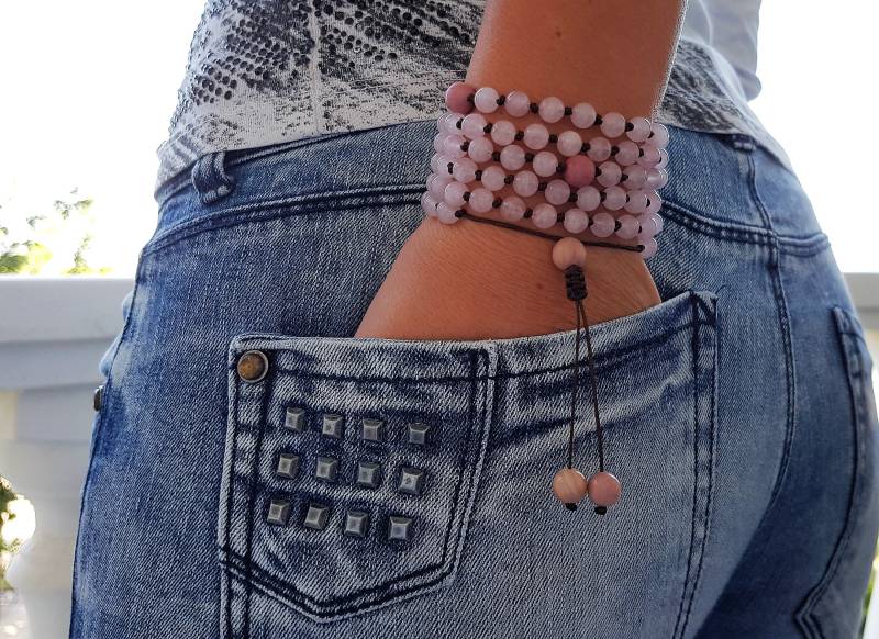 Rosenquarz Mala, Rhodonit 108 Mala Armband, Rosa Perlen, Gebetsperlen, Boho Halskette, Geknüpftes Mal von JewelleryNM