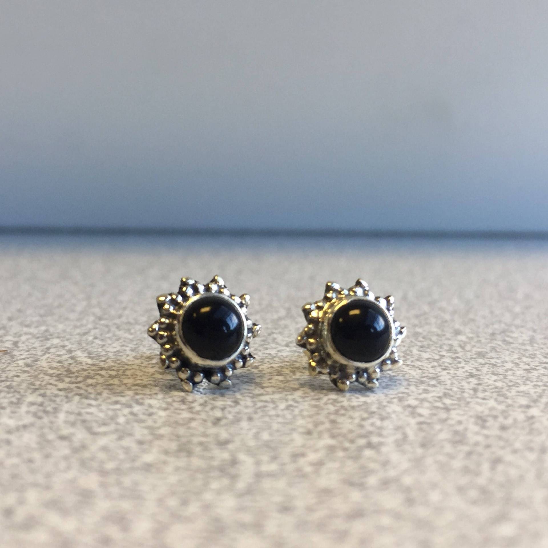 Sterling Silber Schwarzer Onyx Ohrstecker Starburst Design Sterling Silber Schwarzer Onyx Ohrstecker Starburst Design von JewelleryStoreLondon
