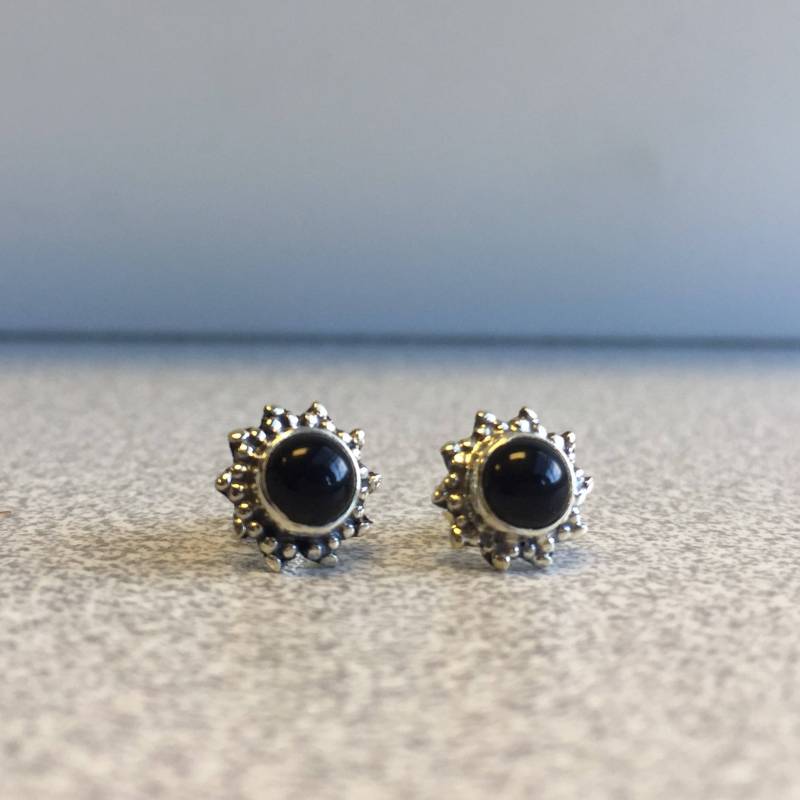 Sterling Silber Schwarzer Onyx Ohrstecker Starburst Design Sterling Silber Schwarzer Onyx Ohrstecker Starburst Design von JewelleryStoreLondon