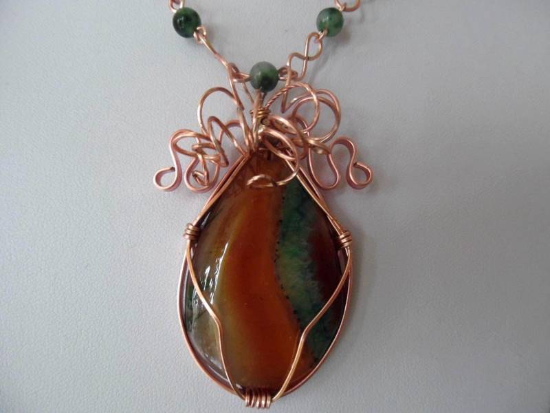 Achat Und Roségolddraht-Anhänger Mit Jaspis-Rosenkranz-Kette Achat Und Roségolddraht-Anhänger Mit Jaspis-Rosenkranz-Kette von JewellerybyMollique