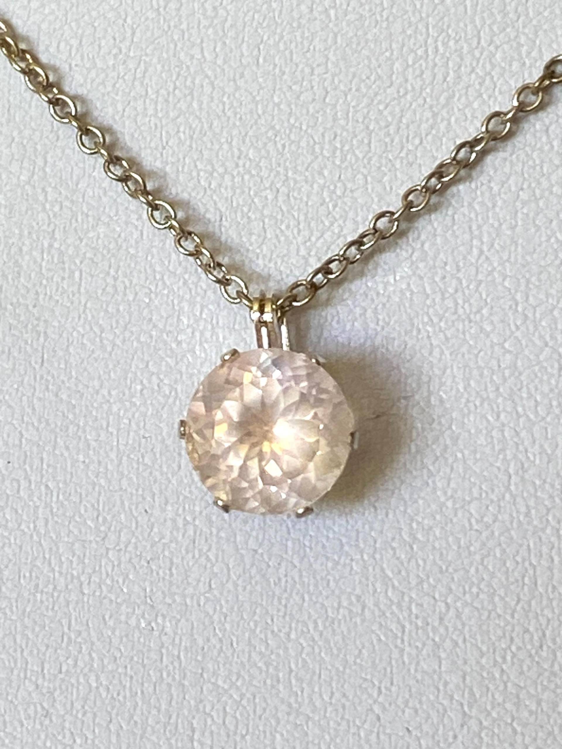 Rosenquarz Mit Sterling Silber Anhänger von JewellerybyMollique