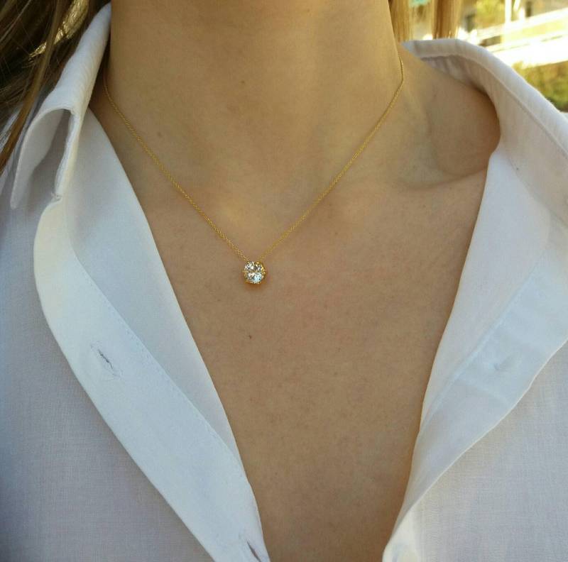 Floating Cubic Zirkonia Halskette 14K Vergoldeter Solitär von Jewellusion