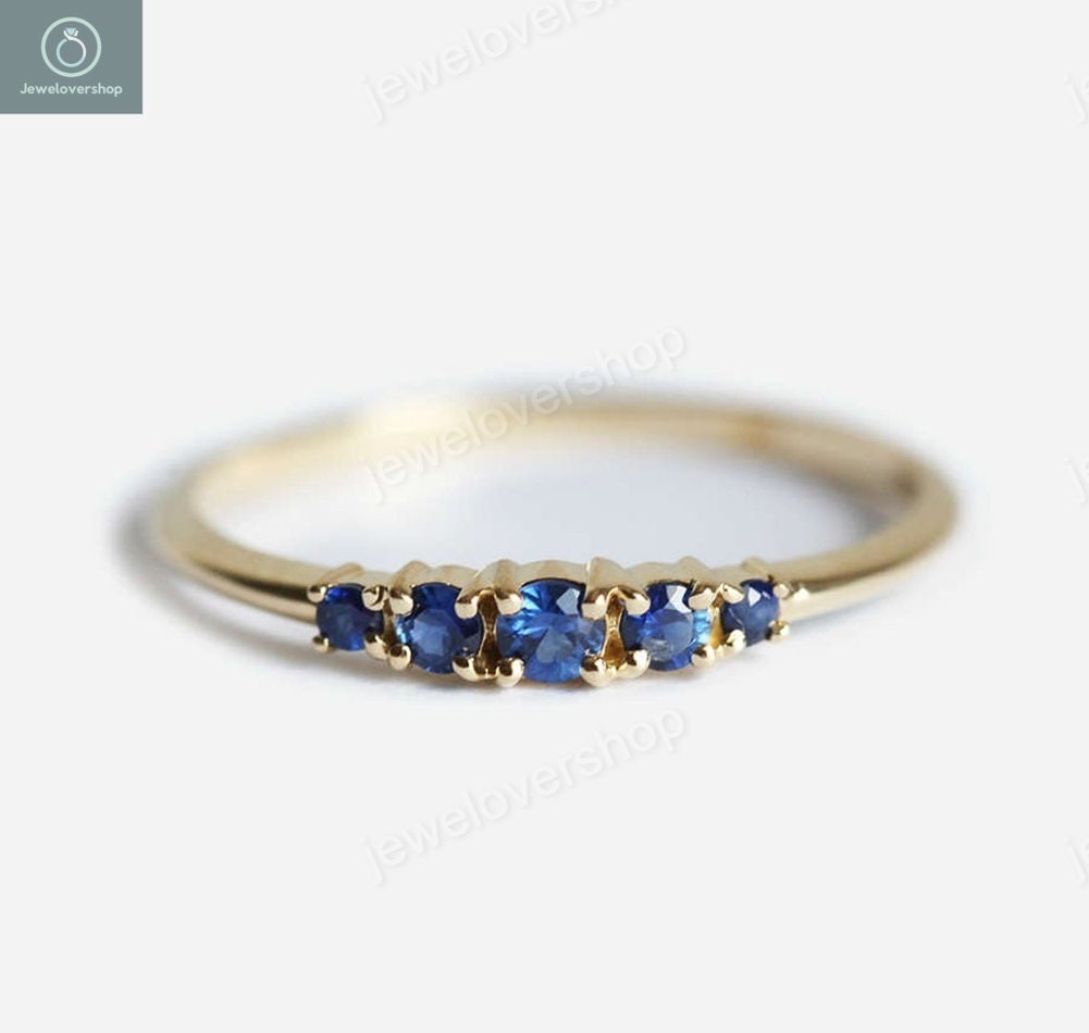 Saphir-Ring, Sterling Silber Ringe, Blau Saphir Ehering, Stapeln Band, Pflaster Ewigkeit 14K Gelbgold von Jewelovershop