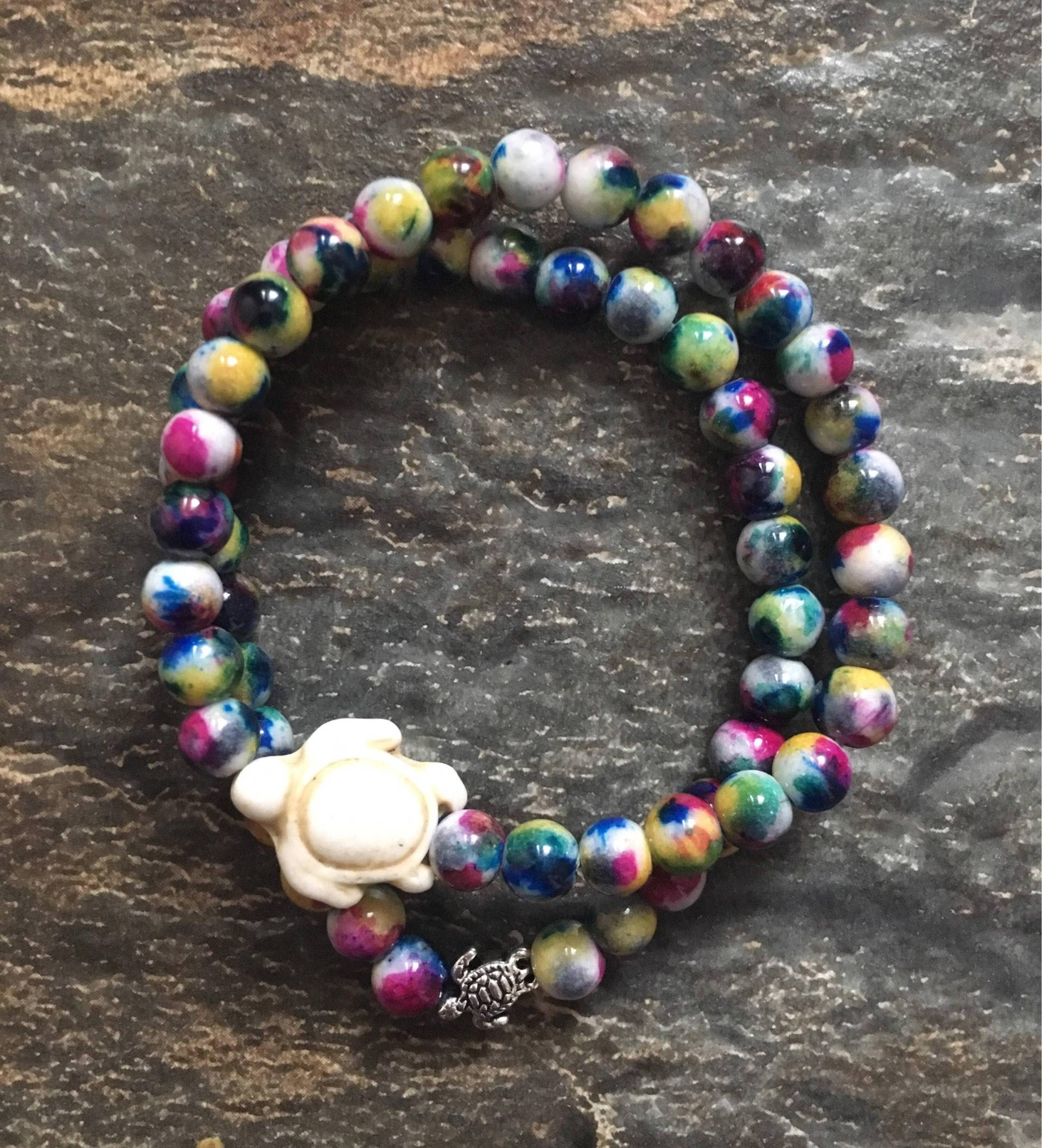 Gespritzte Farbe Meeresschildkröte Armband Gespritzte Farbe Meeresschildkröte Armband von JewelrSea