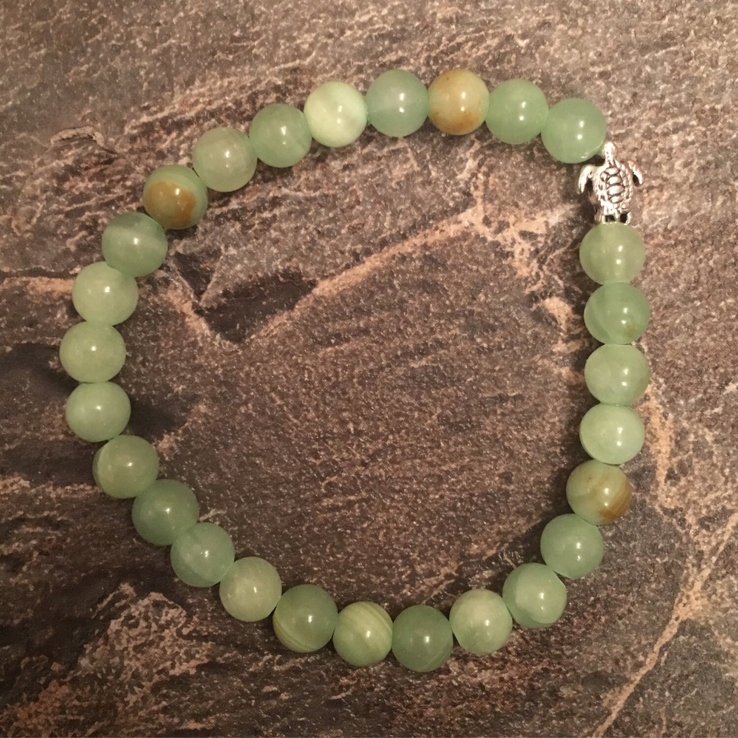 Grüne Blumen Jade Meeresschildkröte Armband Grüne Blumen Jade Meeresschildkröte Armband von JewelrSea