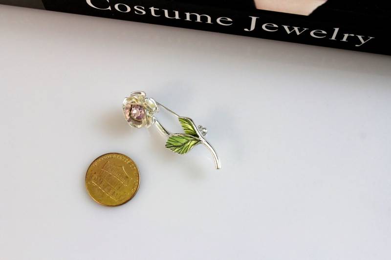 Avon Nina Ricci Blumen & Strass Brosche #1389 von Jewelrin