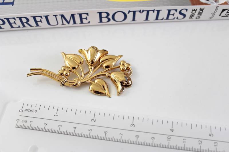 Coro Sterling Gold Ton Blume Brosche Retro Coro #2704 von Jewelrin