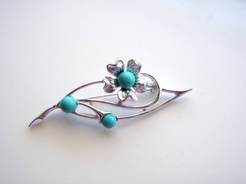 Sarah Coventry Blue Flower Brosche 1968 Kollektion #2337 von Jewelrin