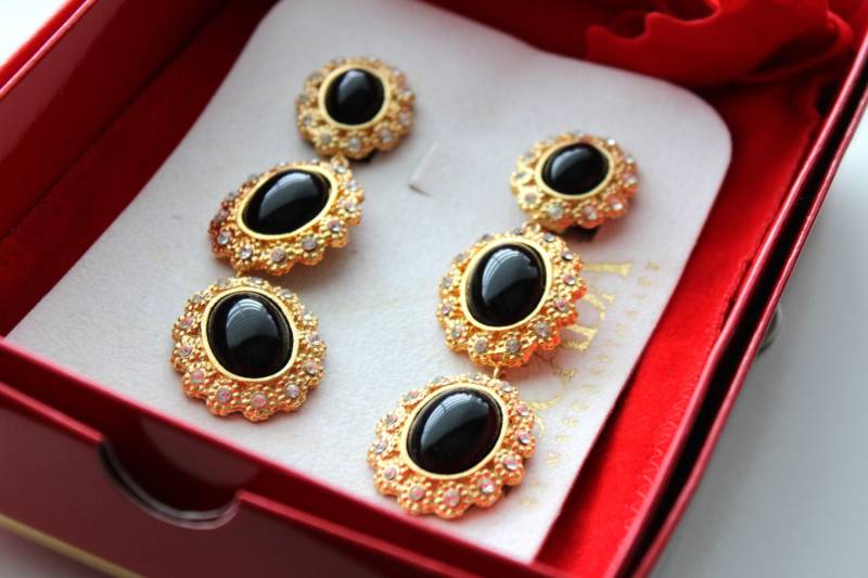 Schöne Escada Schwarz/Klare Strass Tropfen Ohrringe Original Box #1517 von Jewelrin