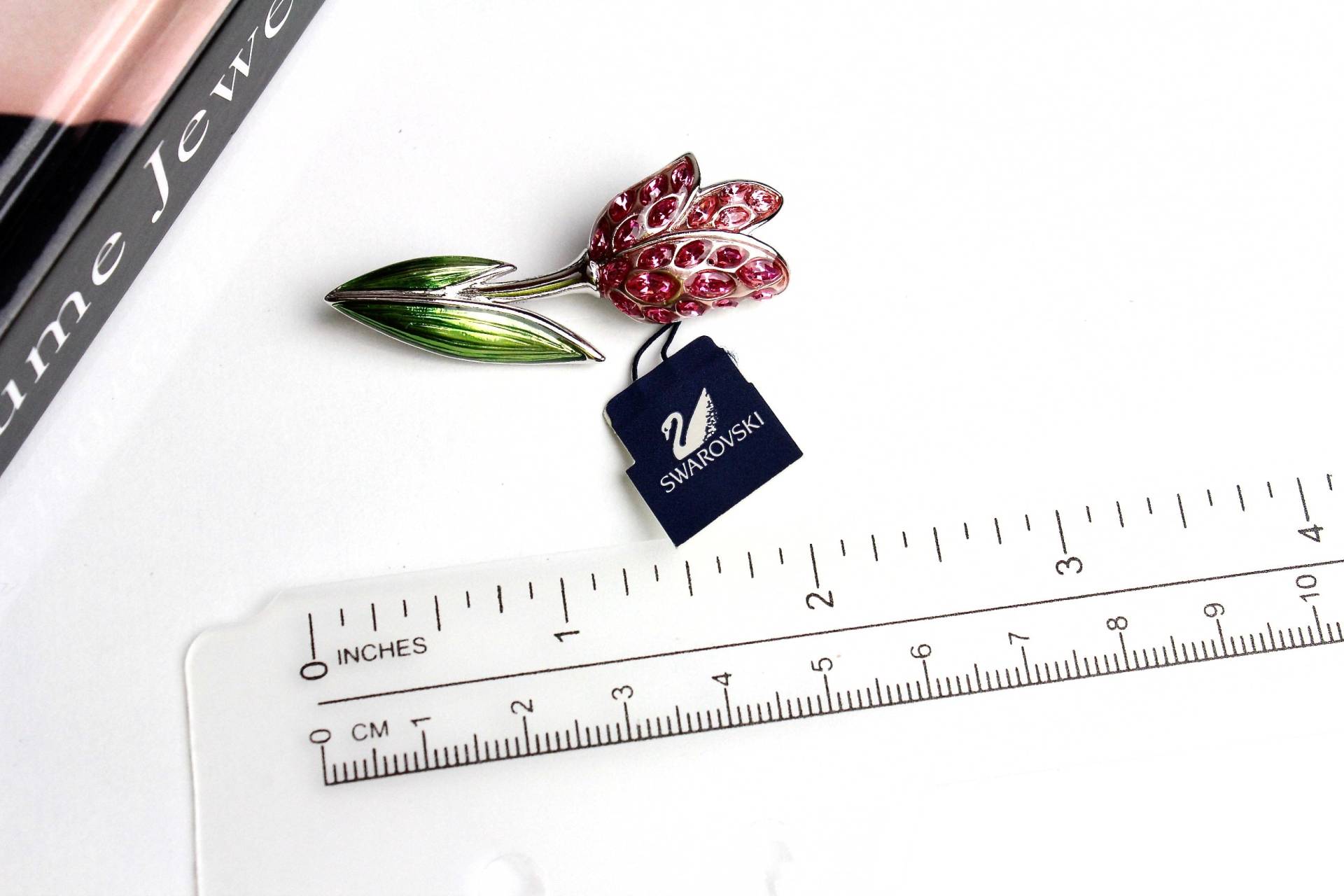 Swarovski Tulip Flower Brosche/Pin Mit Grüner Emaille Und Rosa Strass # 1551 von Jewelrin
