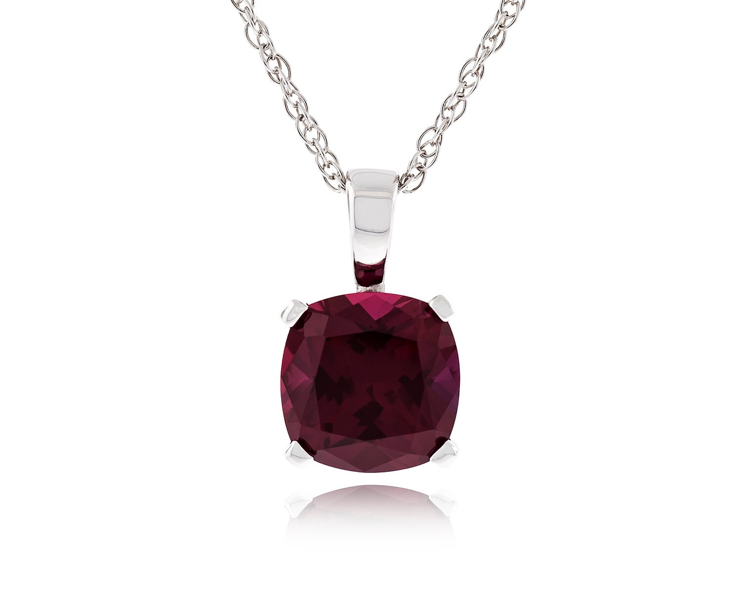 925 Sterling Silber Kissen Form Diamant Geschnitten 8X8Mm - 8, 5 X Mm Erstellt Rubin Anhänger Mit 18" Seil Kette Halskette Rhodium Vergoldet 925 Sterling Silber Kissen Form Diamant Geschnitten 8X8Mm - 8, 5 X Mm Erstellt Rubin Anhänger Mit 18" Seil Kette Halskette Rhodium Vergoldet von JewelryAcacia