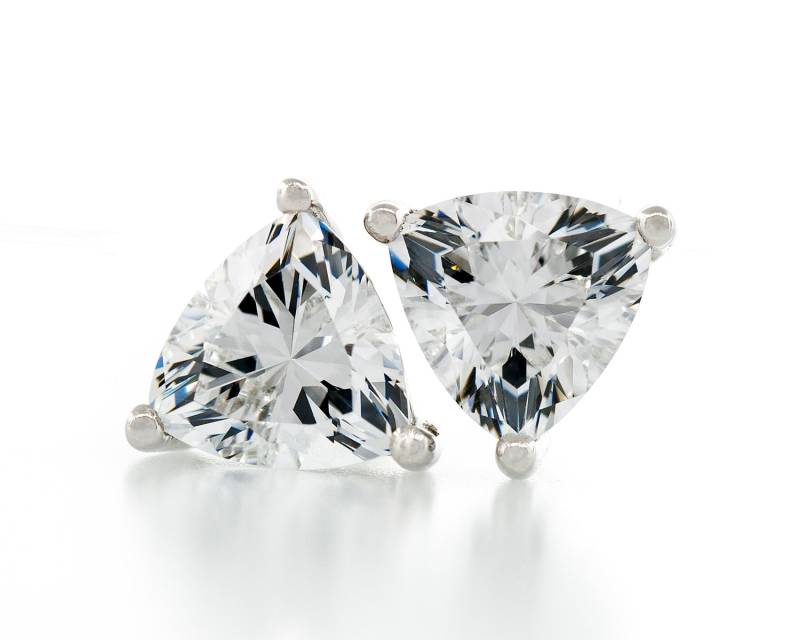 Dreieck Form Trillion Diamantschliff Kristallweiß 5.5x5.5 - 9x9mm Cz 925 Sterling Silber Schwere Montage Ohrstecker Rhodiniert Dreieck Form Trillion Diamantschliff Kristallweiß 5.5x5.5 - 9x9mm Cz 925 Sterling Silber Schwere Montage Ohrstecker Rhodiniert von JewelryAcacia