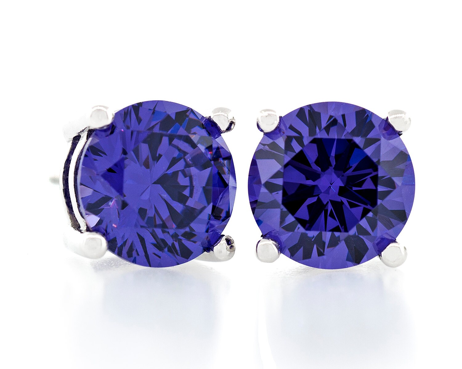 Runde Ideale Diamant Geschnitten Amethyst Farbe 5mm - 7mm Cz 925 Sterling Silber Schwere Montage Ohrstecker Rhodium Vergoldet Runde Ideale Diamant Geschnitten Amethyst Farbe 5mm - 7mm Cz 925 Sterling Silber Schwere Montage Ohrstecker Rhodium Vergoldet von JewelryAcacia