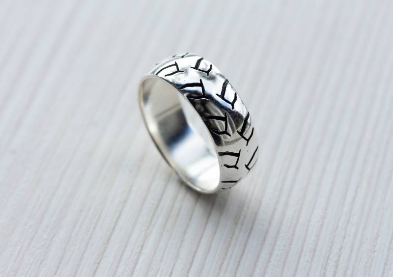 Ring Aus Geschwärztem 925Er Silber von JewelryArcanum