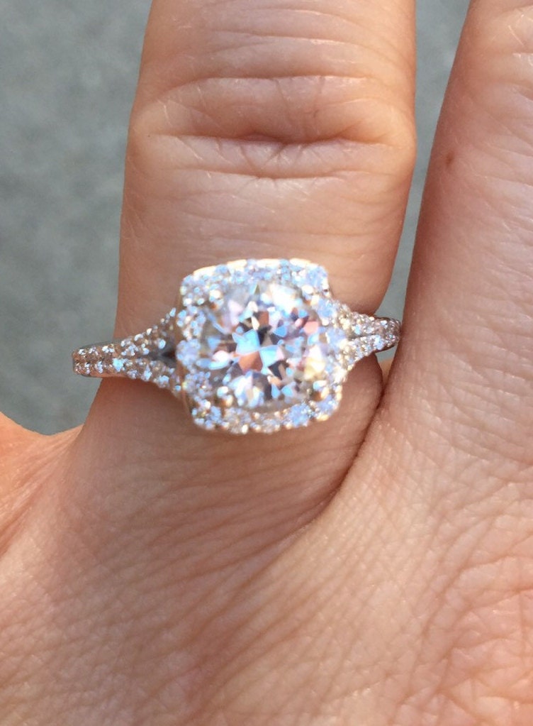Saphir Verlobungsring Diamant 14K Weißgold Kissen Halo Mit 1, 20 Ct Runde Weiß Zentrum Propsal Ring - V1025 von JewelryArtworkByVick