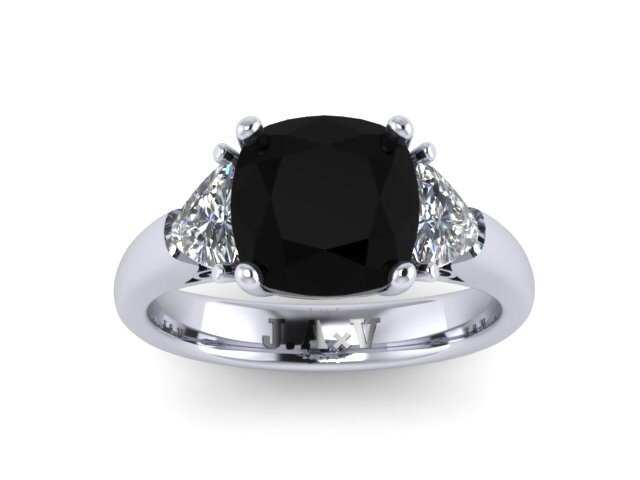 Schwarzer Diamant Weißgold Verlobungsring Kissen Geschnitten Natürliche Schwarze Diamant-Center Und Zwei Billionen Moissanite Side-stones Ring - von JewelryArtworkByVick