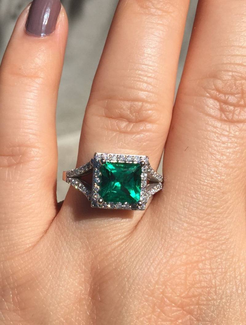 Smaragd Verlobungsring Prinzessin Geschnitten Diamant 14K Weißgold Mit 6, 5 X Mm Grün Zentrum Einzigartige Gemsotne Ringe - V1087 Smaragd Verlobungsring Prinzessin Geschnitten Diamant 14K Weißgold Mit 6, 5 X Mm Grün Zentrum Einzigartige Gemsotne Ringe - V1087 von JewelryArtworkByVick