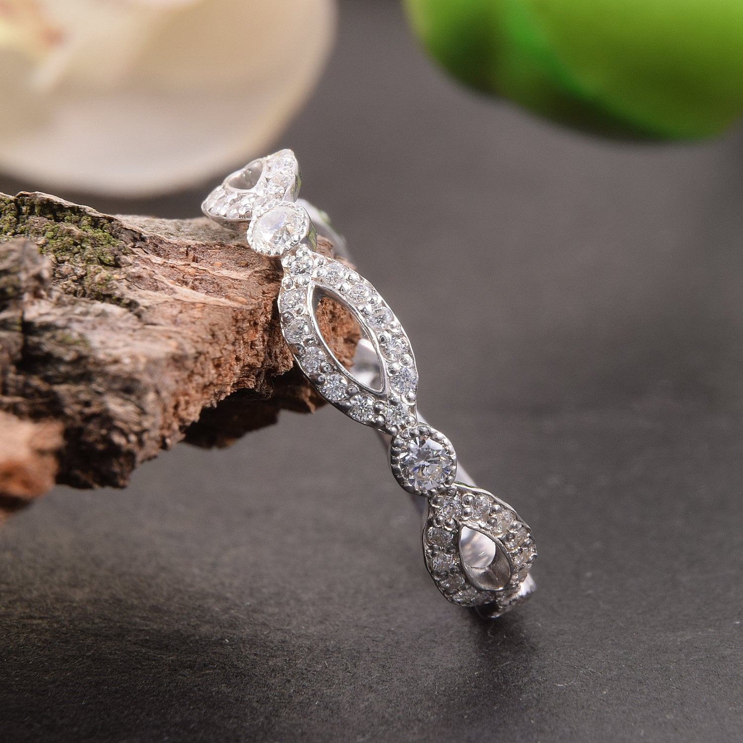 Schlichter & Zierlicher Art-Deco-sterling-Silber-Frauenring, Einzigartige Halbe Ewigkeit Antiker Ehering, Art-Deco-Schmuck, Geschenk Für Frauenring von JewelryAsteria