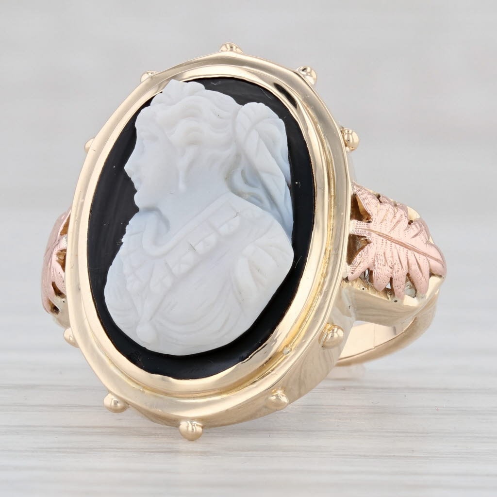 Antiker Chalcedon Schwarz & Weiß Cameo Ring 14K Gelb Rotgold Größe 6, 25 von JewelryAuthority