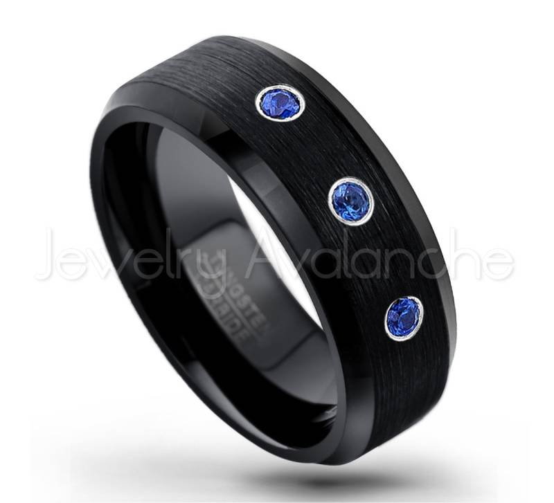0.21Ctw Blauer Saphir 3-stein Wolframband, Comfort Fit Schwarzer Hartmetall Ehering, September Birthstone Jubiläumsband Tn166Bs von JewelryAvalanche