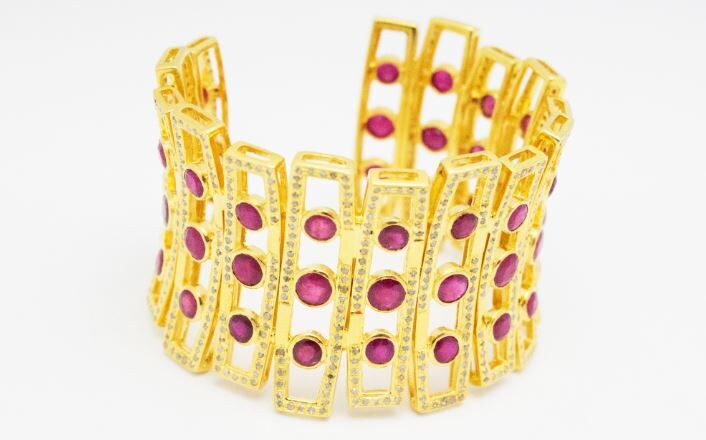 65 Karat Rubin 8 Diamant Armreif, Armspange, Armband, Weihnachtsgeschenk von JewelryBYJuhi