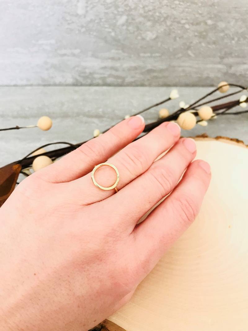 Gold Kreis Ring Einfacher O-Ring Umriss Zierlicher Kleiner Minimalist Schmuck Silber Midi Gold Kreis Ring Einfacher O-Ring Umriss Zierlicher Kleiner Minimalist Schmuck Silber Midi von JewelryBarLove
