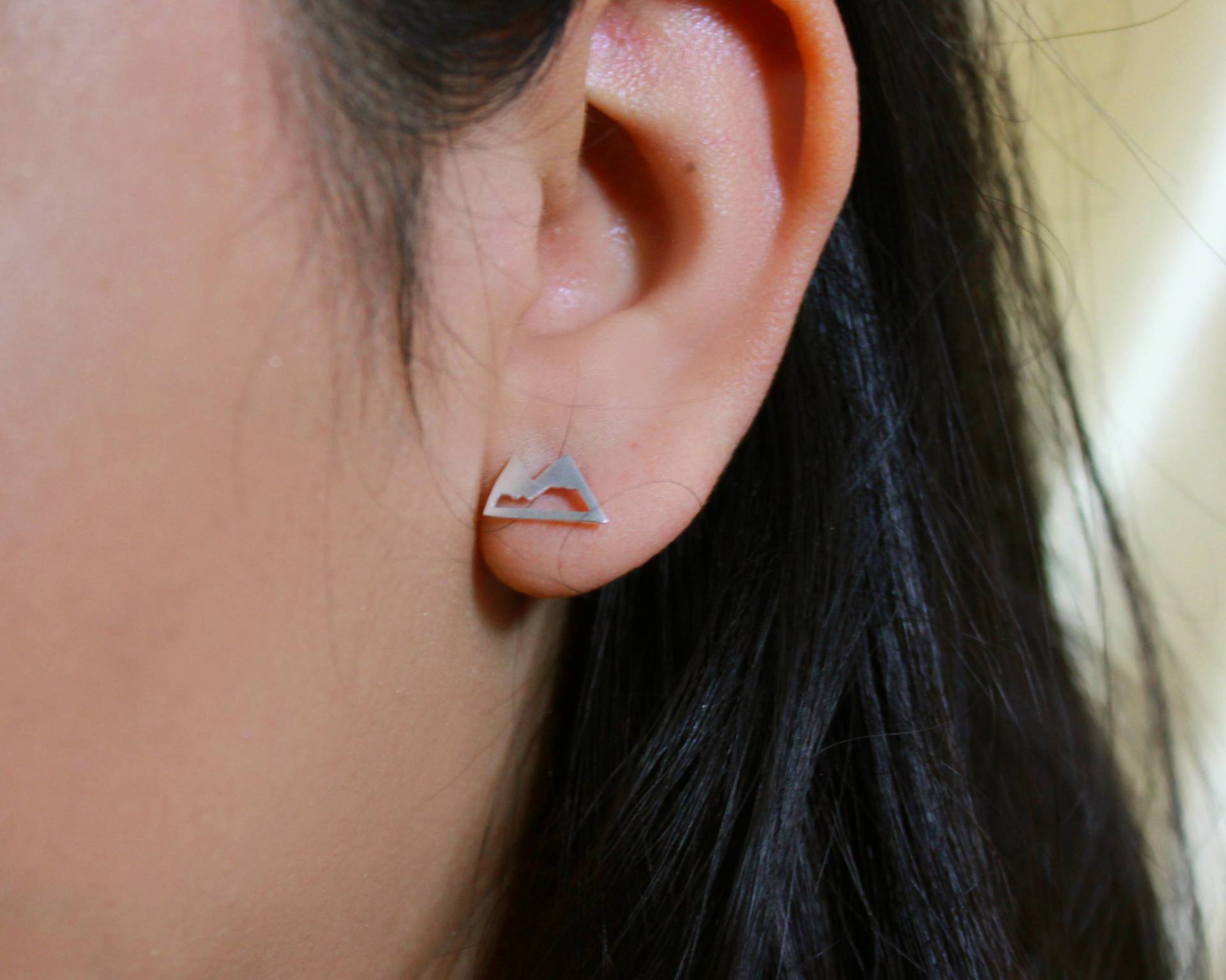 Ohrringe Bergkette Gebirgskette Bergspitze Schnee Spitze Minimalist Ohrstecker Ski Fahren Natur Rose Gold Silber Ohrringe Bergkette Gebirgskette Bergspitze Schnee Spitze Minimalist Ohrstecker Ski Fahren Natur Rose Gold Silber von JewelryBarLove