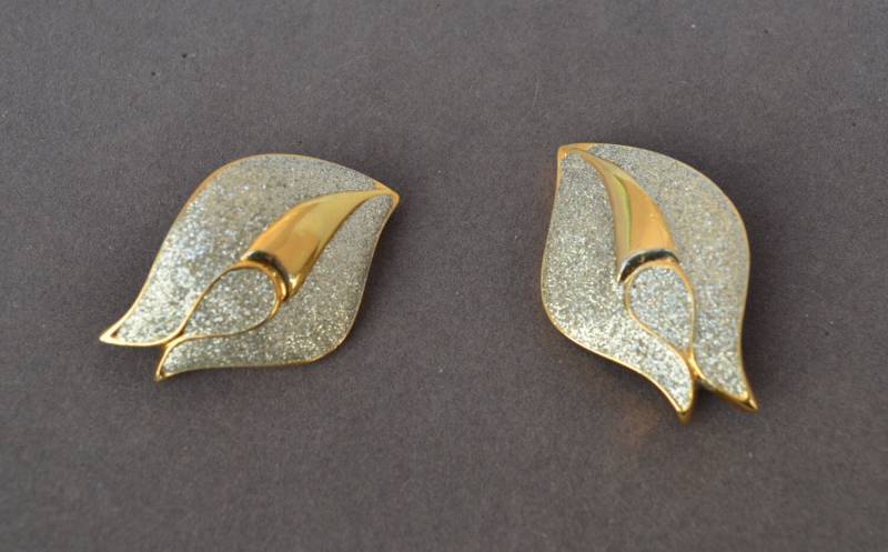 Jahrgang Miriam Haskell 1950 Ohrringe 14Kt Gp Silber Lotus Signiert Clip Jahrgang Miriam Haskell 1950 Ohrringe 14Kt Gp Silber Lotus Signiert Clip von JewelryBoulevard