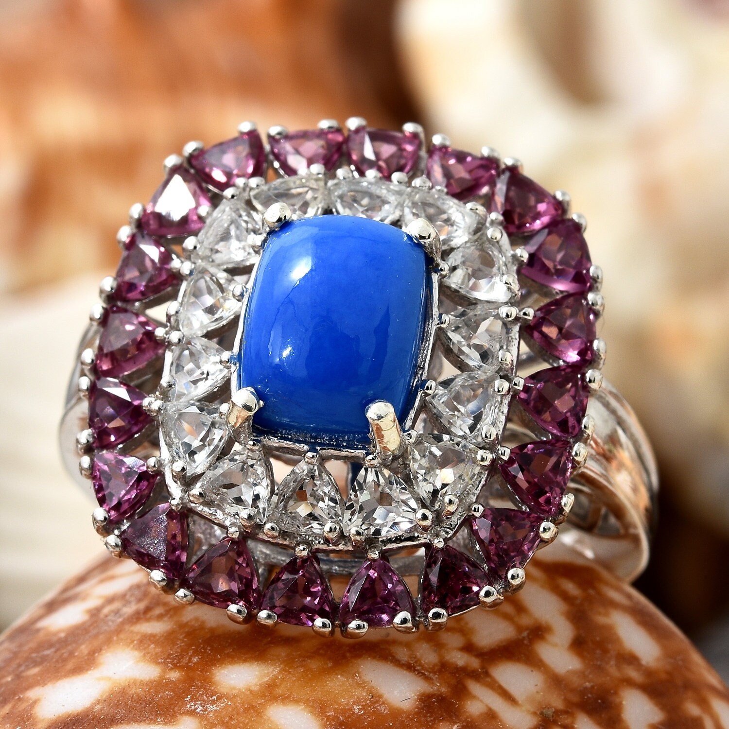 Wunderschöne Ceruleite, Granat, Weißer Topas Ring | Größe 8 6 Karat Wunderschöne Ceruleite, Granat, Weißer Topas Ring | Größe 8 6 Karat von JewelryBoxBySharon