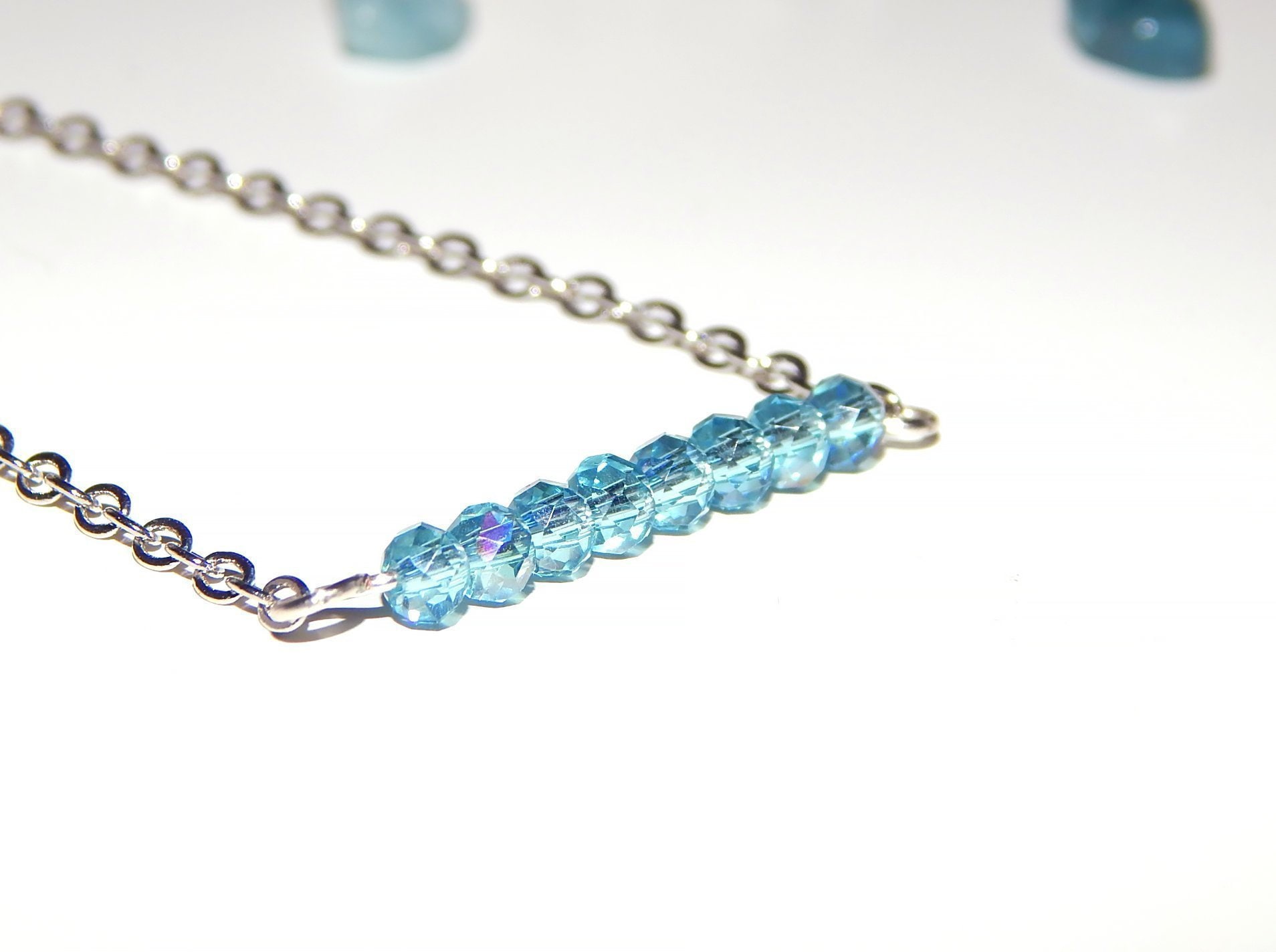 Sky Blue Crystal Glass Facettierte Runde Transparente Perlen Silber Ton-Armband Sky Blue Crystal Glass Facettierte Runde Transparente Perlen Silber Ton-Armband von JewelryByDahee