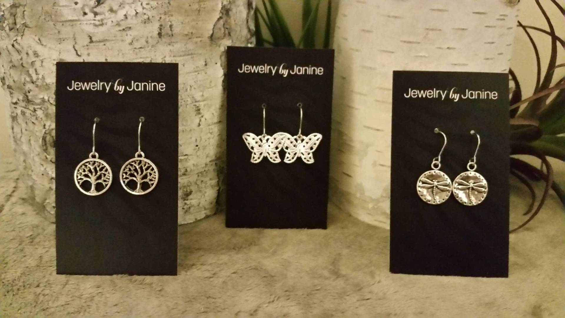 Libellen, Baum Des Lebens Oder Schmetterling Ohrringe An Edelstahl Sterling Versilberten Ohrhaken Libellen, Baum Des Lebens Oder Schmetterling Ohrringe An Edelstahl Sterling Versilberten Ohrhaken von JewelryByJanine