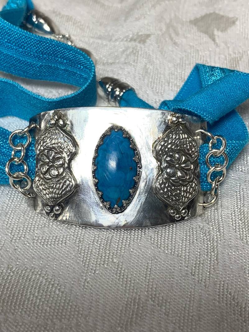 Feines Silber & Türkis Wickelarmband Feines Silber & Türkis Wickelarmband von JewelryArtByLaDeane