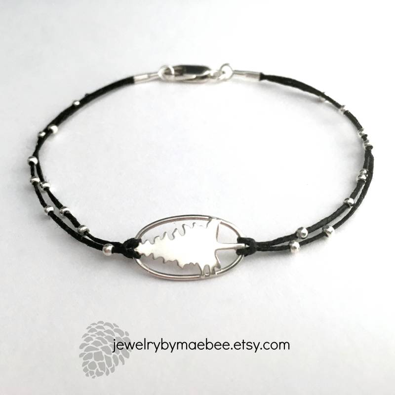 sterling Silber Pine Tree Armband Leinenschnur Naturschmuck von JewelryByMaeBee