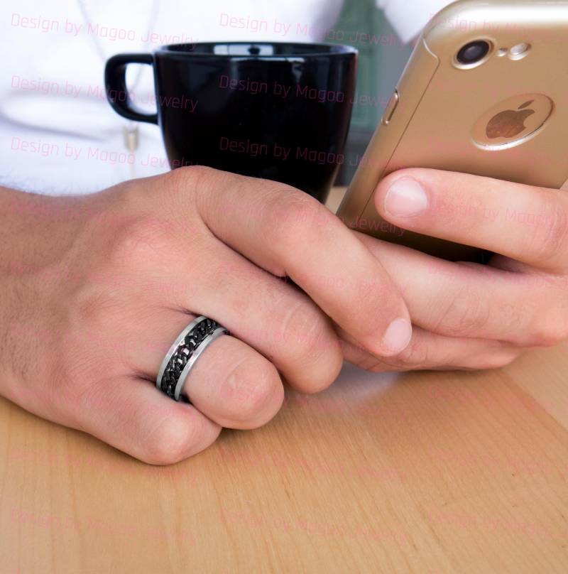 Herren Designer Ring, Edelstahl Spinner Band, Anti Stress Schwarz Und Silber Freund Schmuck Geschenk von JewelryByMagoo