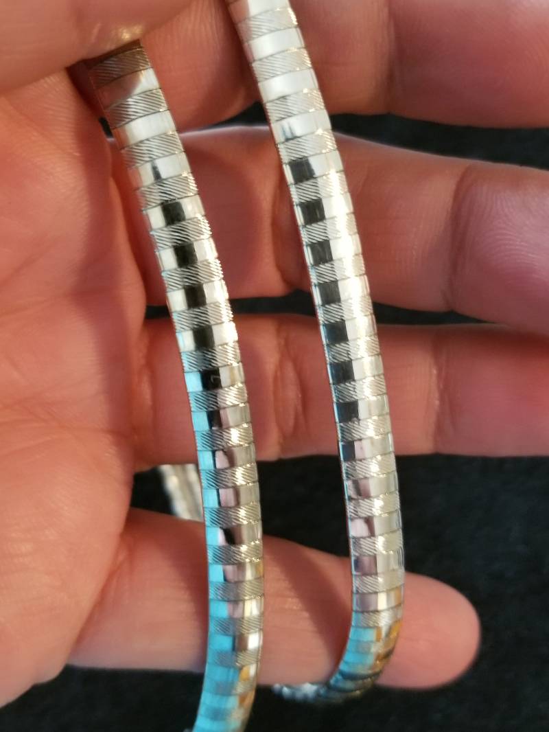 C089 Gemusterte Sterling Silber Omega Kragen C089 Gemusterte Sterling Silber Omega Kragen von JewelryByMissCarly