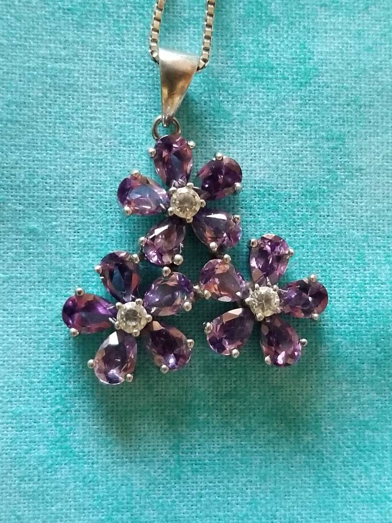 Cp022 Sterling Silber Halskette Mit Blume Anhänger - Vintage Cp022 Sterling Silber Halskette Mit Blume Anhänger - Vintage von JewelryByMissCarly