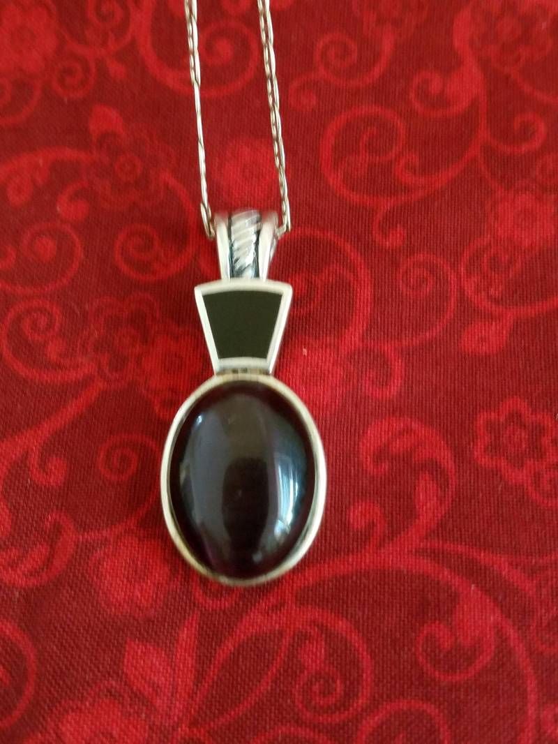 Cp112 Amethyst Farbige Cabochon Sterling Silber Anhänger Mit Halskette - Vintage Cp112 Amethyst Farbige Cabochon Sterling Silber Anhänger Mit Halskette - Vintage von JewelryByMissCarly