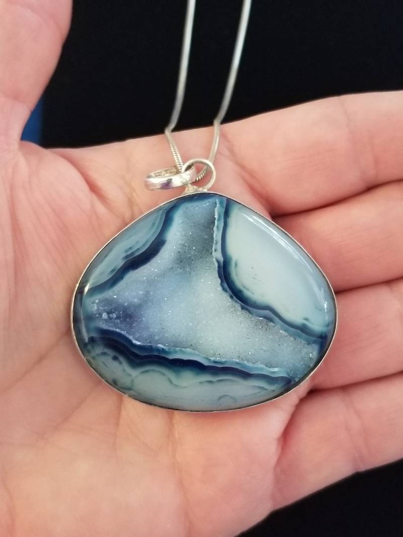 Cp160 Druzy Quarz Anhänger Mit Sterling Silber Halskette Cp160 Druzy Quarz Anhänger Mit Sterling Silber Halskette von JewelryByMissCarly