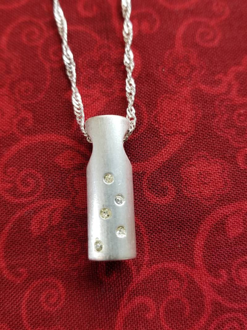 Cp203 Anhänger Mit Kristallen in Sterling Silber Halskette Cp203 Anhänger Mit Kristallen in Sterling Silber Halskette von JewelryByMissCarly