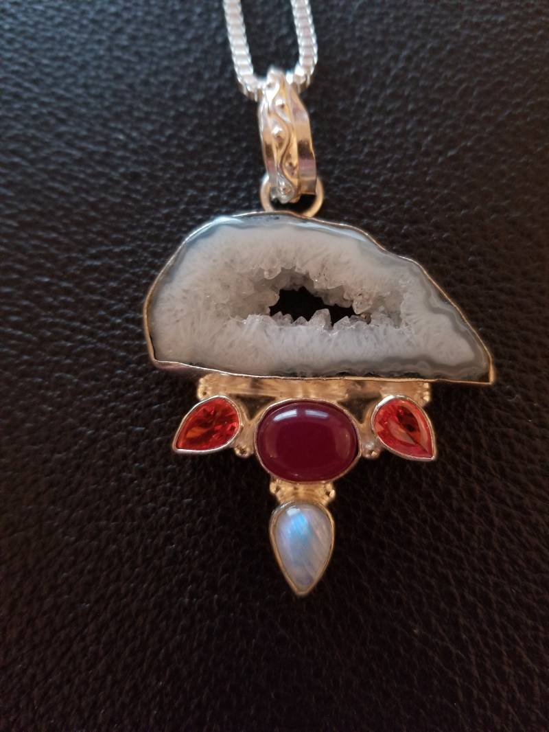 Cp295 Große Sterling Silber Anhänger Mit Druzy Und Andere Steine Einer Box Kette Halskette Cp295 Große Sterling Silber Anhänger Mit Druzy Und Andere Steine Einer Box Kette Halskette von JewelryByMissCarly